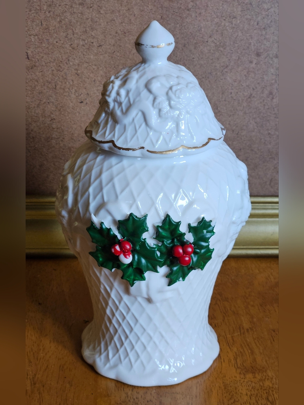 Vintage Christmas Hermitage Ginger Jar Poinsettia & Holly